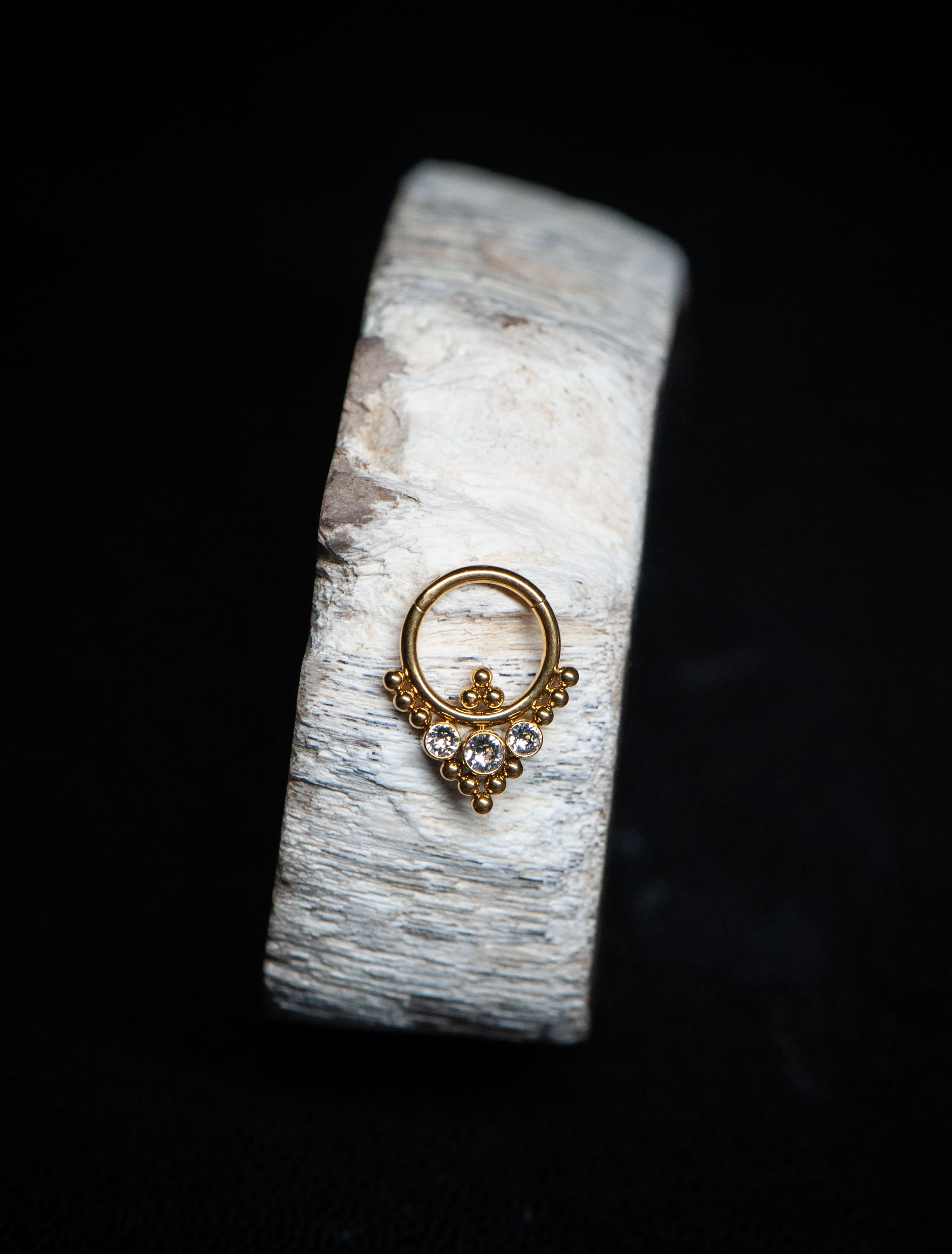 pose de bijoux à Lyon Marquis Original