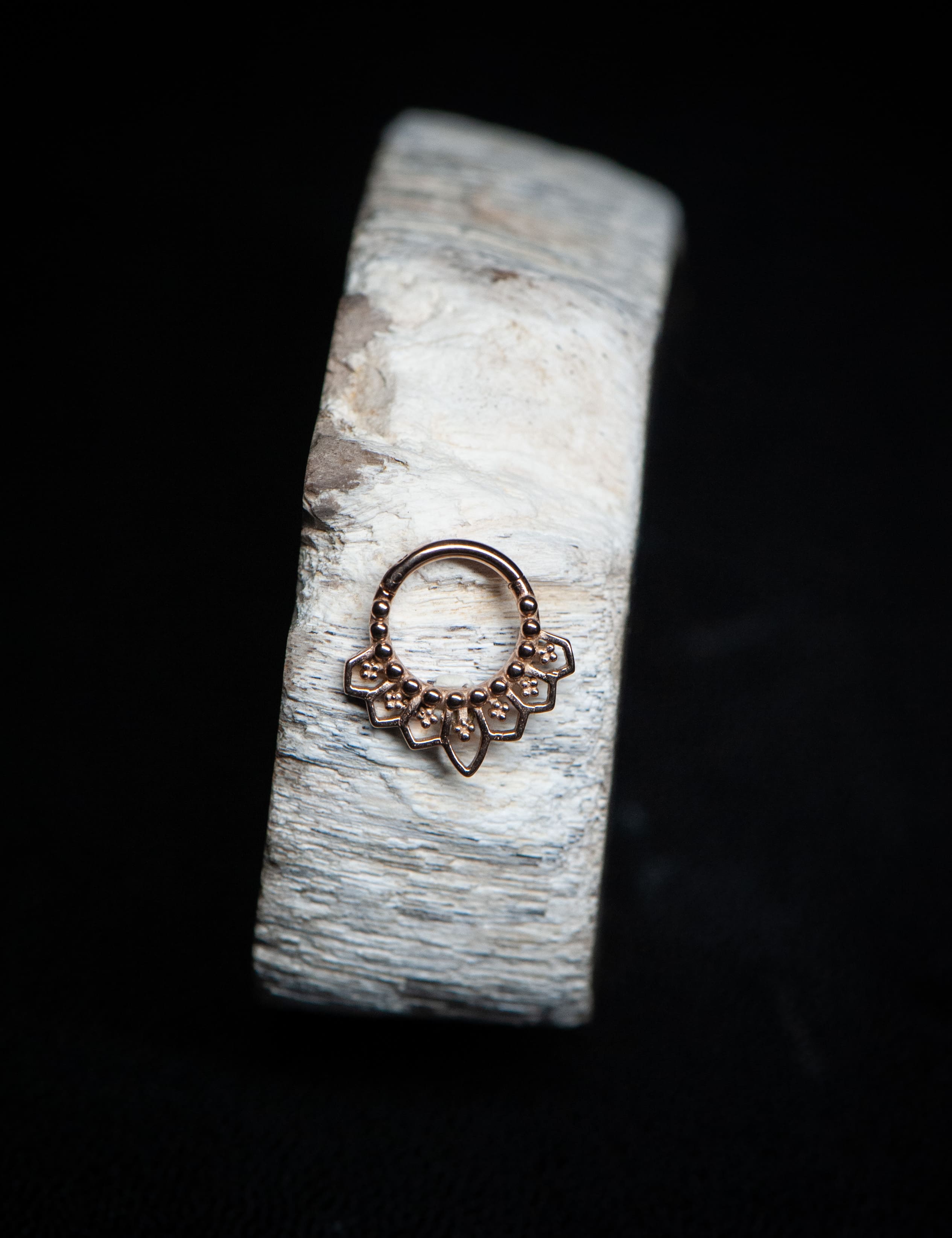 pose de bijoux à Lyon Marquis Original