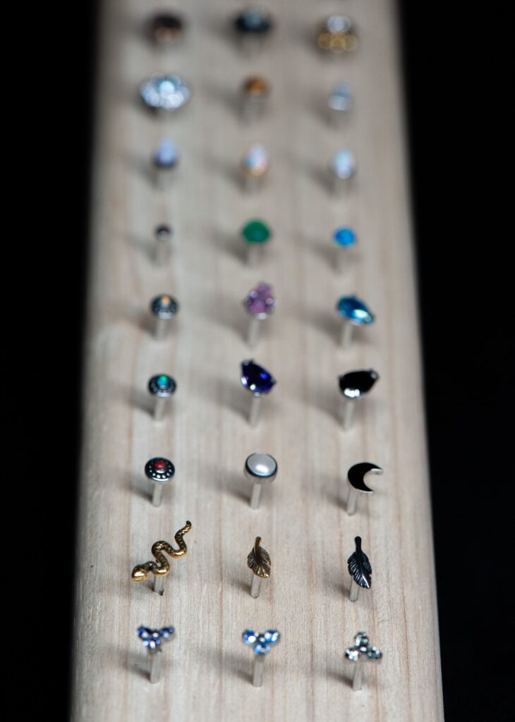 pose de bijoux à Lyon Marquis Original