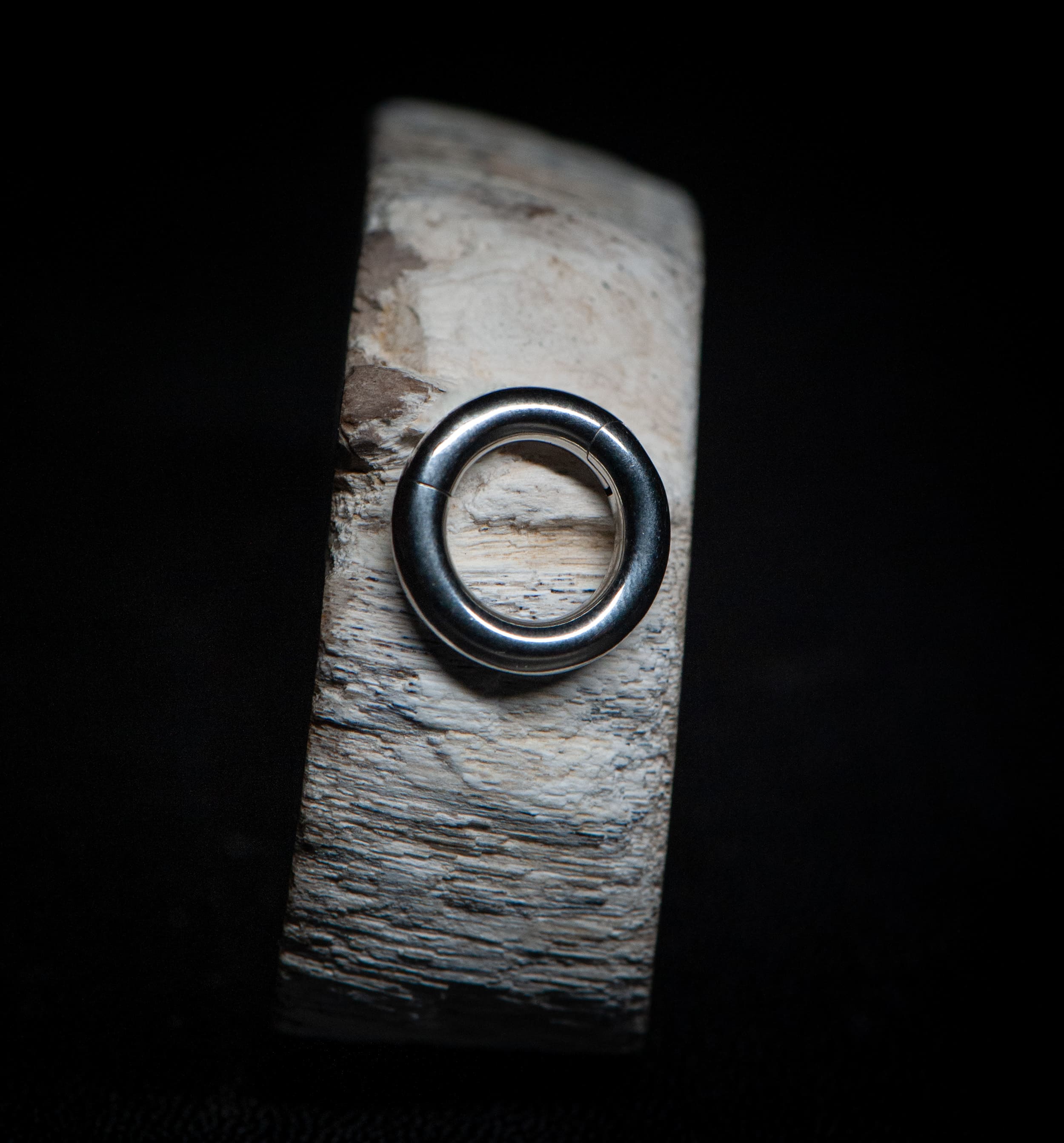 pose de bijoux à Lyon Marquis Original